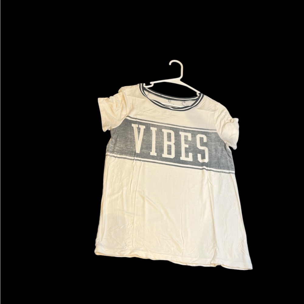 White and Gray Vibes Short Sleeve Tee